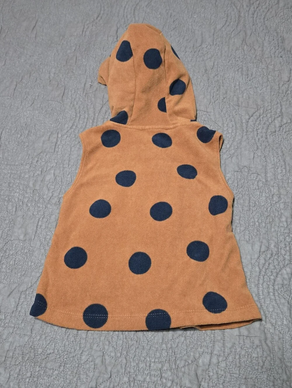 Carter's baby girl 24 month fleece vest, attached hood, polkadots